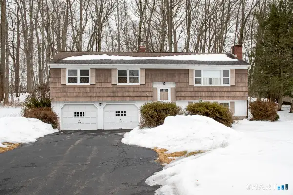 41 Longfellow Road, Shelton, CT 06484