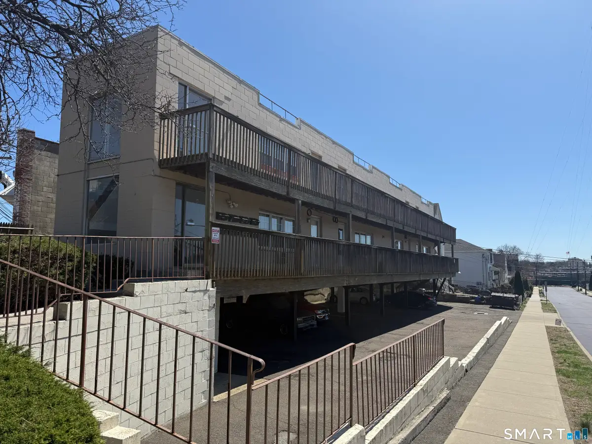 8 Wardwell Street #APT 5, Stamford, CT 06902 - Image #1