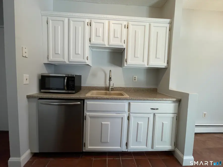 43 Balance Rock Road #APT 1, Seymour, CT 06483 - #3