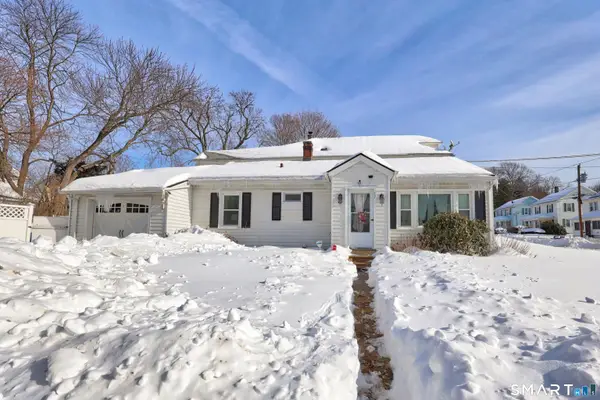 17 Rosedale Avenue, Waterbury, CT 06705