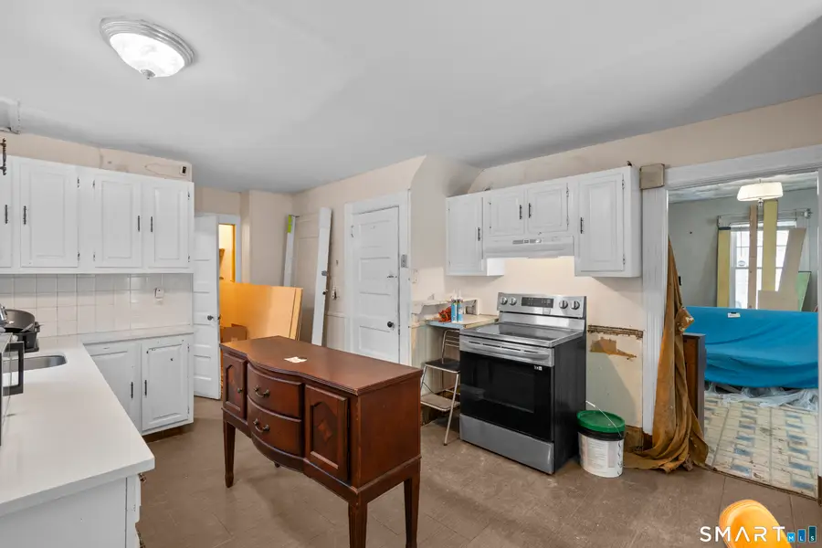 32 Lincoln Avenue, Norwalk, CT 06854 - #3