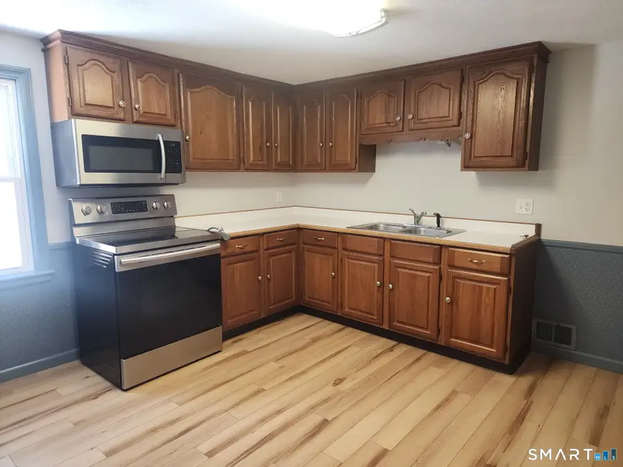 81 Middlefield Street, Middletown, CT 06457 - #3