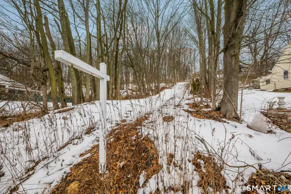 10 Huntington Avenue, New Haven, CT 06512