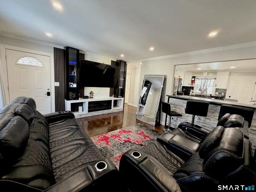 22 Irving Place, Danbury, CT 06810 - #3