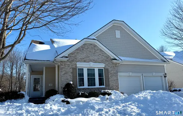 117 Country Club Drive #117, Oxford, CT 06478