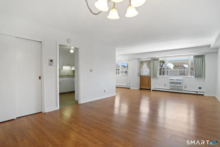 25 Cartright Street #3K, Bridgeport, CT 06604 - Image #2