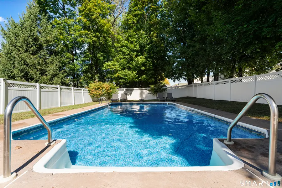 372 Fern Street, West Hartford, CT 06119 - #2