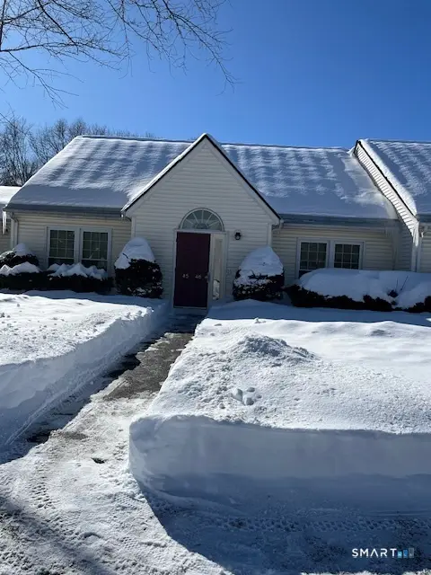 14 Pinney Street #APT 46, Ellington, CT 06029