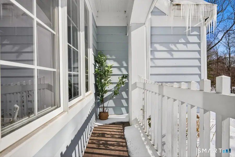 9 Woods End Lane, Weston, CT 06883 - #3