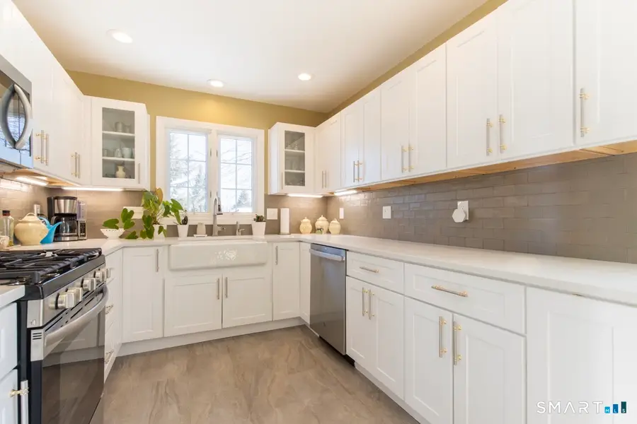 71 Cider Mill Lane, Trumbull, CT 06611 - #3