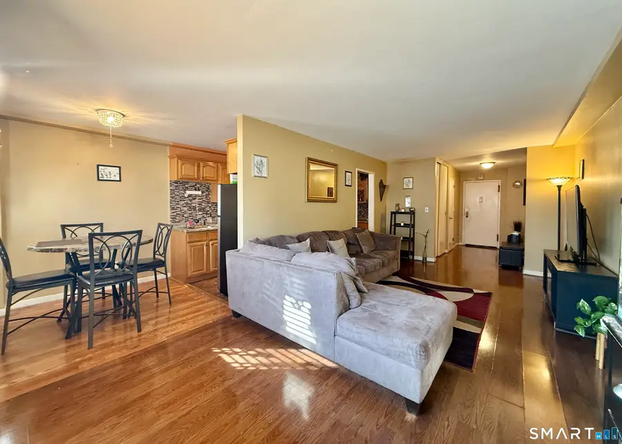 54 W North Street #105, Stamford, CT 06902 - #3