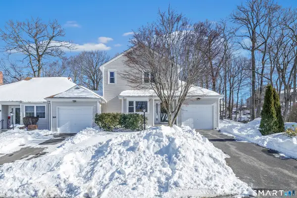 268 Navajo Loop #268, Shelton, CT 06484