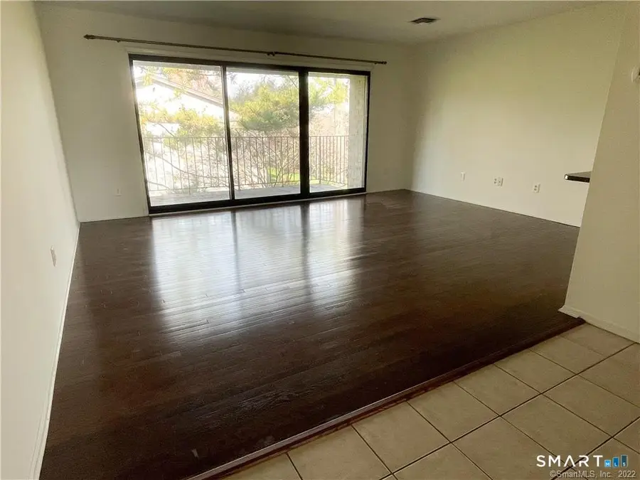 73 Courtland Avenue #163 ( 8), Stamford, CT 06902 - #2