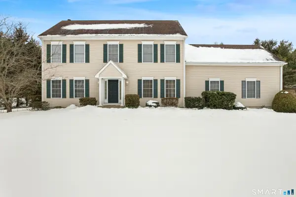 11 Nature Trail, Hamden, CT 06518