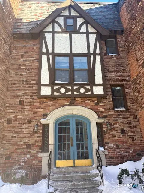 16 Townley Street #K1, Hartford, CT 06154 - Image #1