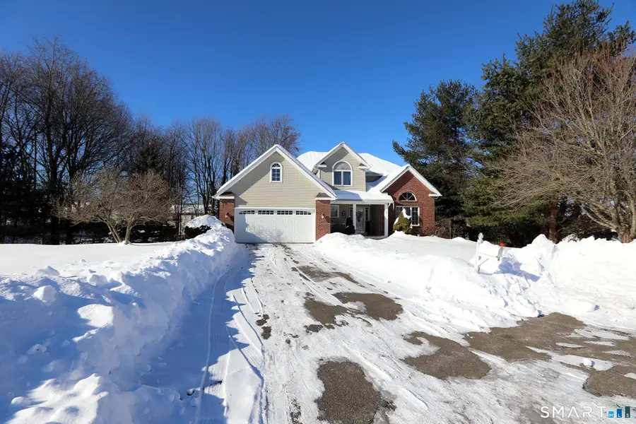 36 Frechette Circle, Manchester, CT 06040 - Image #2