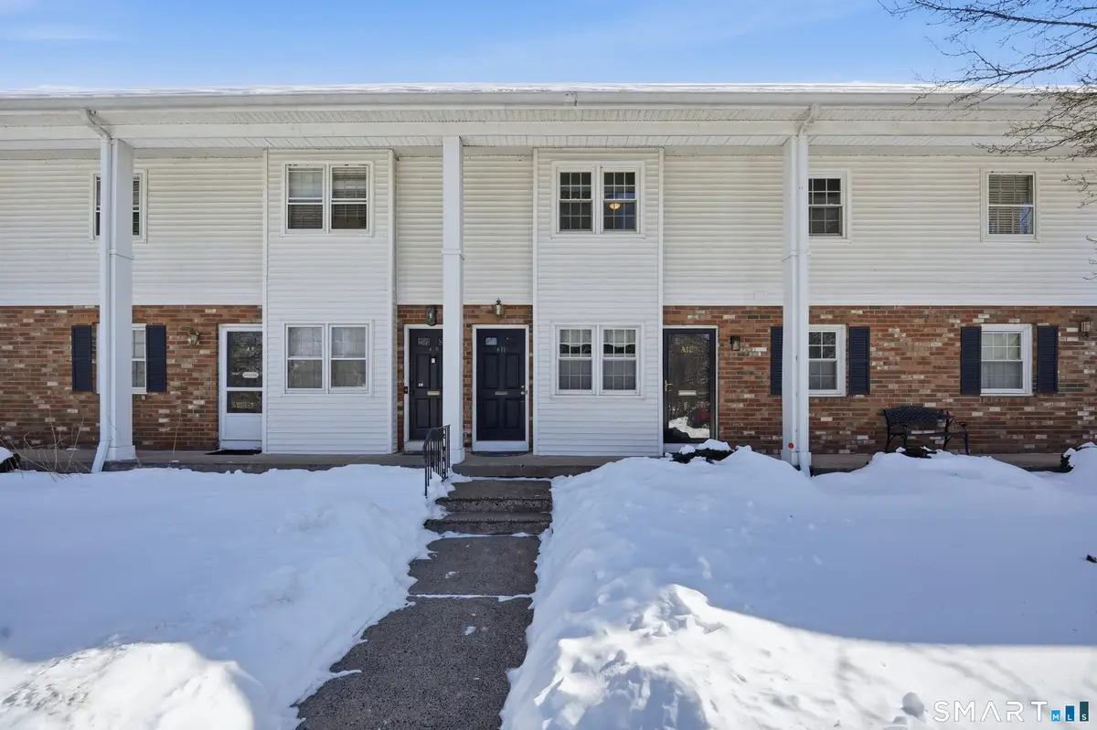 11 Bradley Circle #A, Enfield, CT 06082 - #1