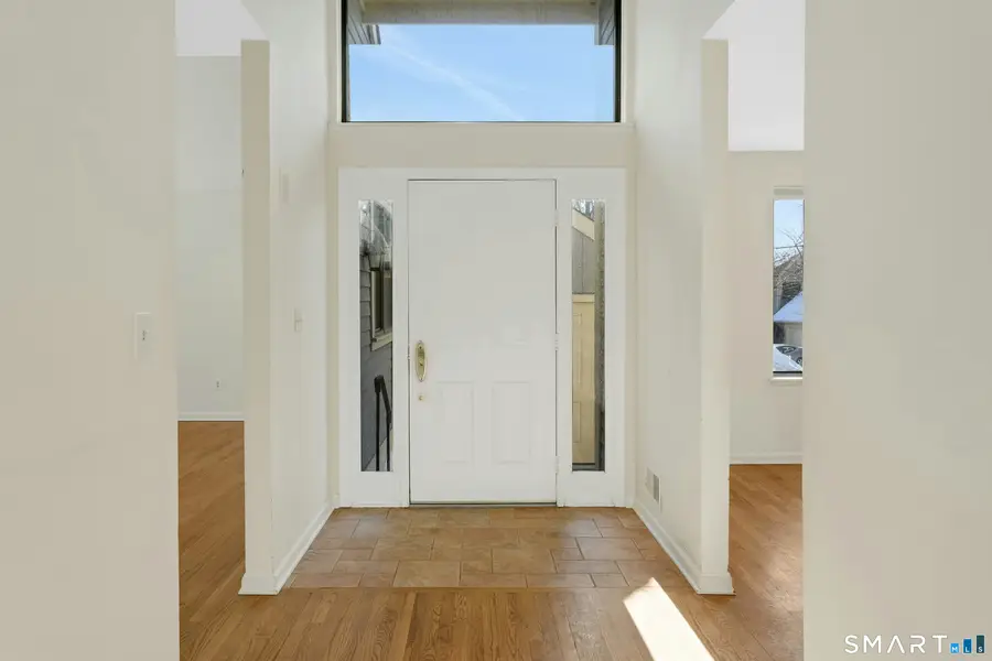 501 West Lyon Farm Drive #501, Greenwich, CT 06831 - Image #3