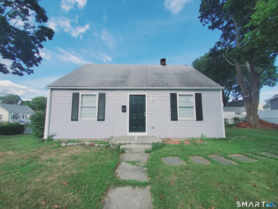 575 Burnsford Avenue, Bridgeport, CT 06606 - Image #2