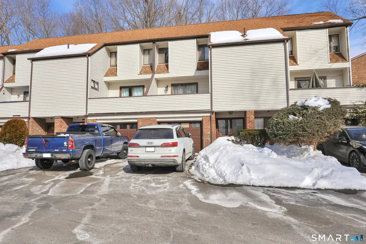 285 Queen Street, Southington, CT 06489 - #1