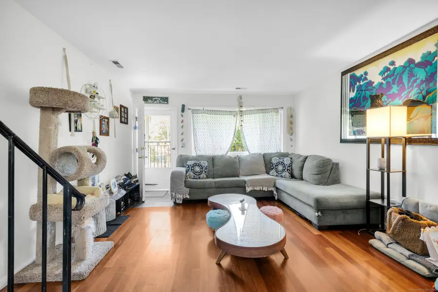 14 Ferris Avenue #APT 9, Norwalk, CT 06854 - #3