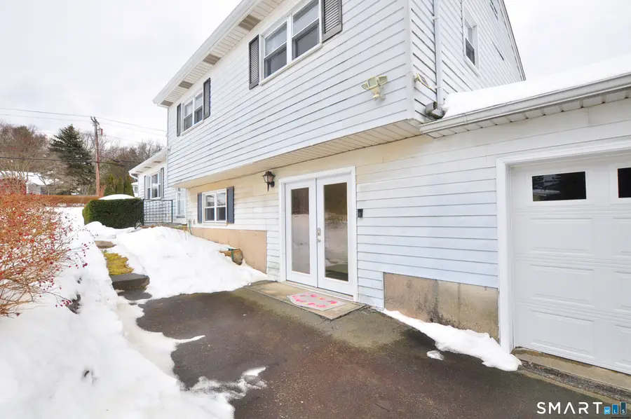 160 Meadowlark Drive, Waterbury, CT 06708 - #3