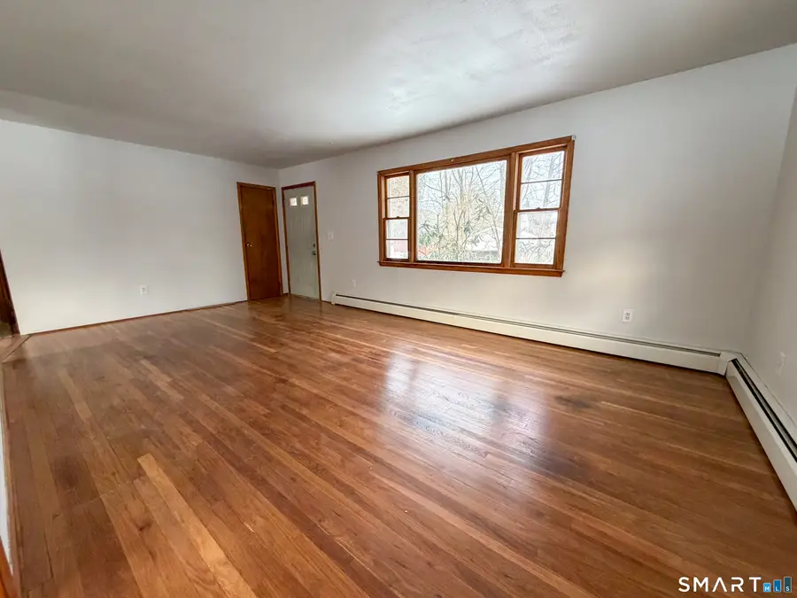 14 Charles Court, Naugatuck, CT 06770 - #3