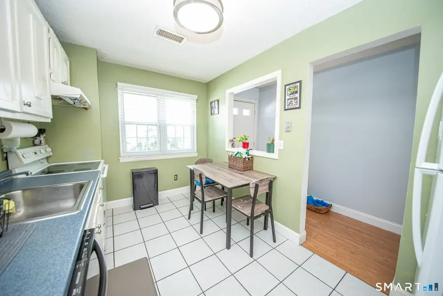 4 Georgetown Drive #F, Enfield, CT 06082 - #3