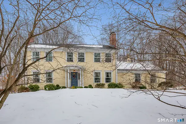 16 Jonathan Drive, Roxbury, CT 06783