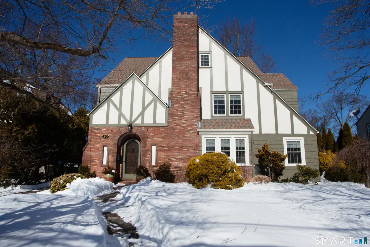 30 Sedgwick Road, West Hartford, CT 06107 - Image #1