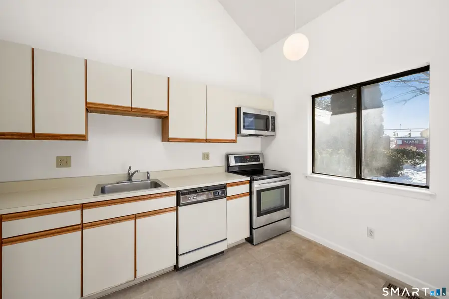 2289 Bedford Street #A8, Stamford, CT 06905 - #3