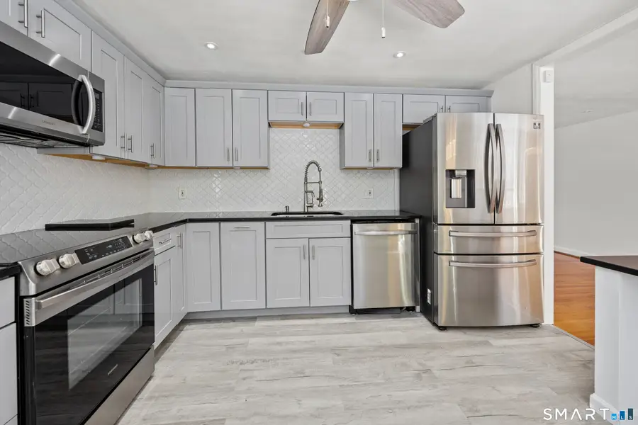 12 Bates Place, Hartford, CT 06114 - Image #2