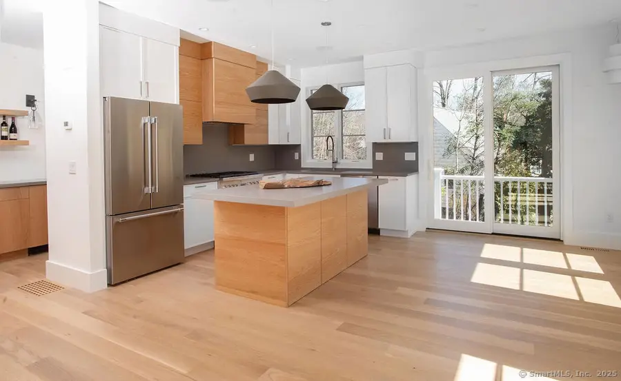 6 Down River Road #B, New Canaan, CT 06840 - #2