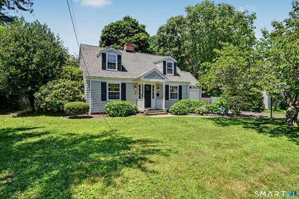31 Smedley Road, Fairfield, CT 06824