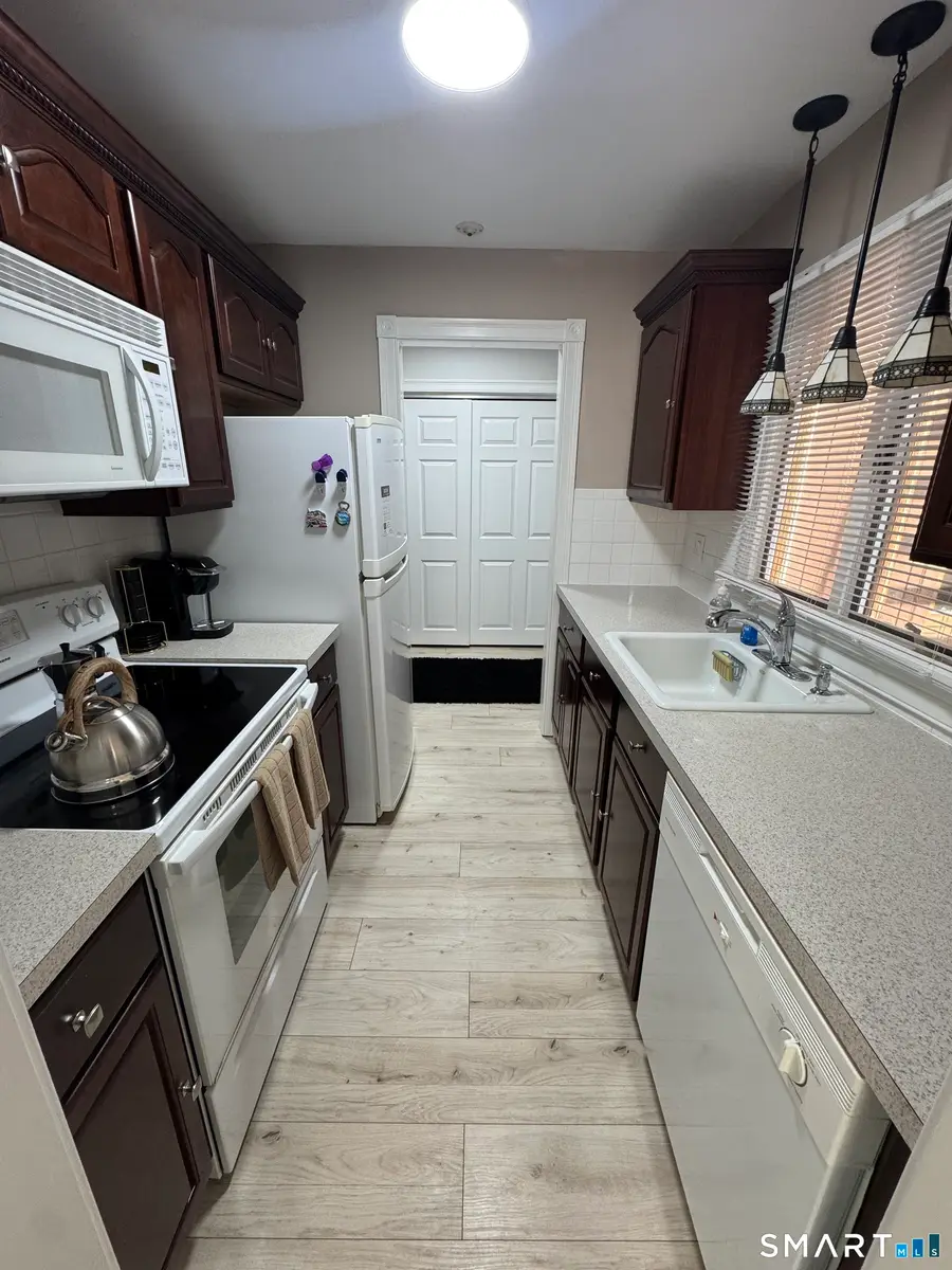 136 Deer Hill Avenue #A6, Danbury, CT 06810 - #3