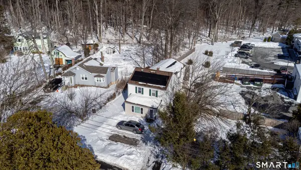 43 Crescent Avenue, Farmington, CT 06032