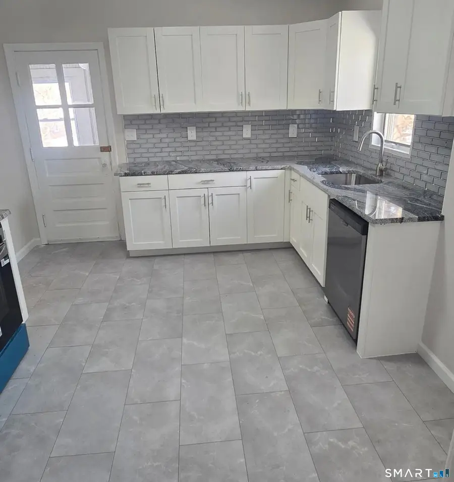 265 Citizens Avenue, Waterbury, CT 06704 - #3