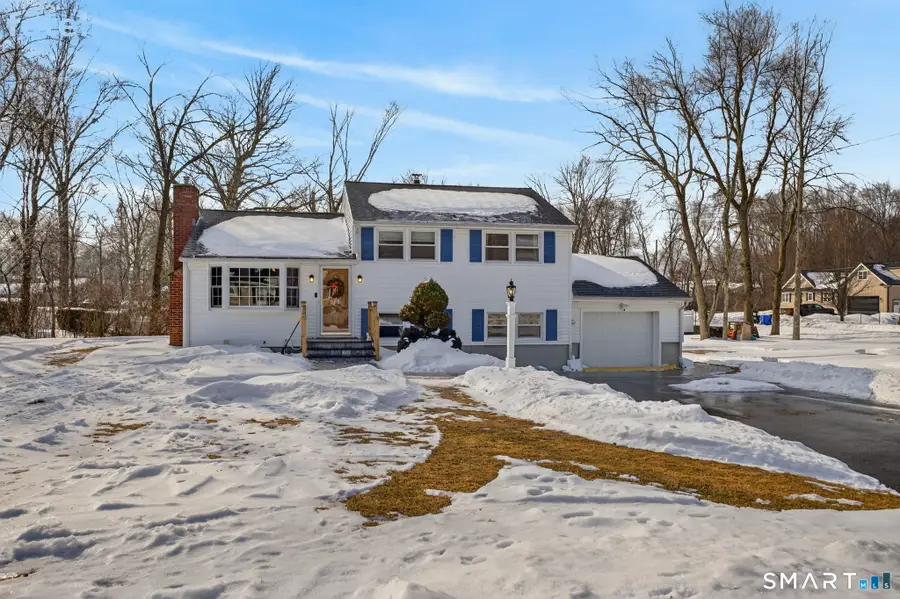 26 Susan Lane, North Haven, CT 06473 - #2