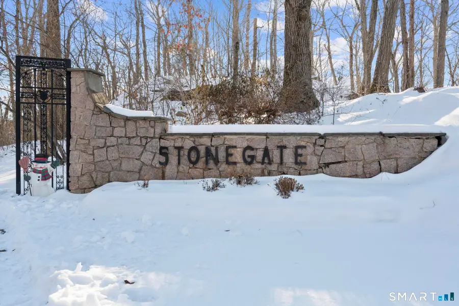 19 Stonegate Circle #D, Branford, CT 06405 - #2