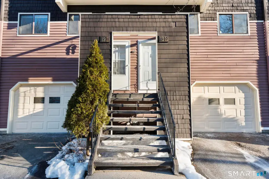 19 Stonegate Circle #D, Branford, CT 06405 - #3