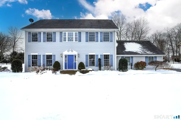 39 Fawn Meadow Drive, Naugatuck, CT 06770