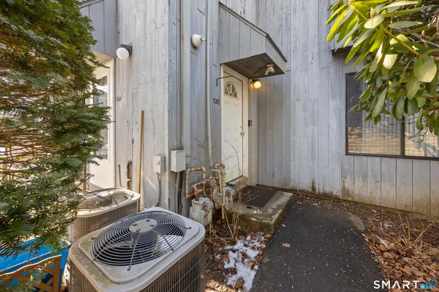 13 Cedar Court #E, East Haven, CT 06513 - #3