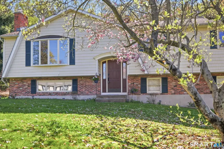 26 Lindsley Drive, Wolcott, CT 06716 - #2
