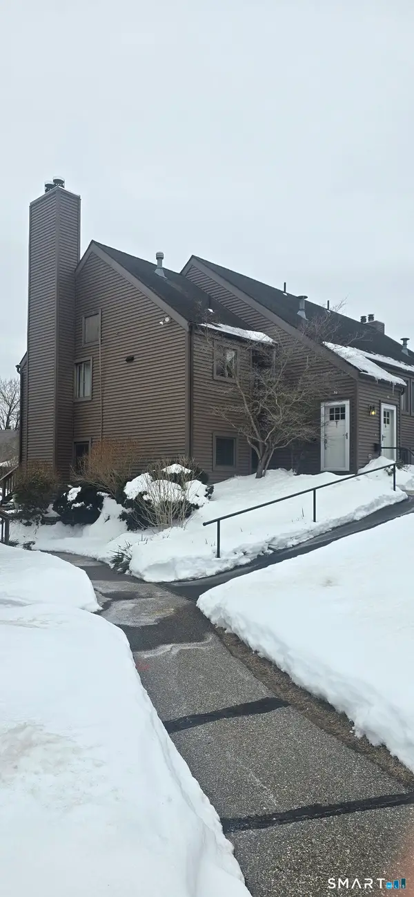 50 Hollister Way South #50, Glastonbury, CT 06033