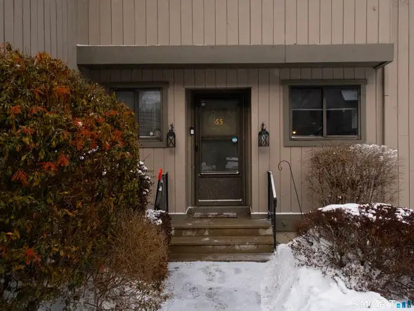 65 Cambridge Court #65, Beacon Falls, CT 06403