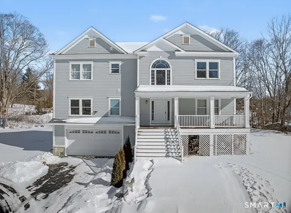 4 Sunnyview Terrace, Newtown, CT 06482