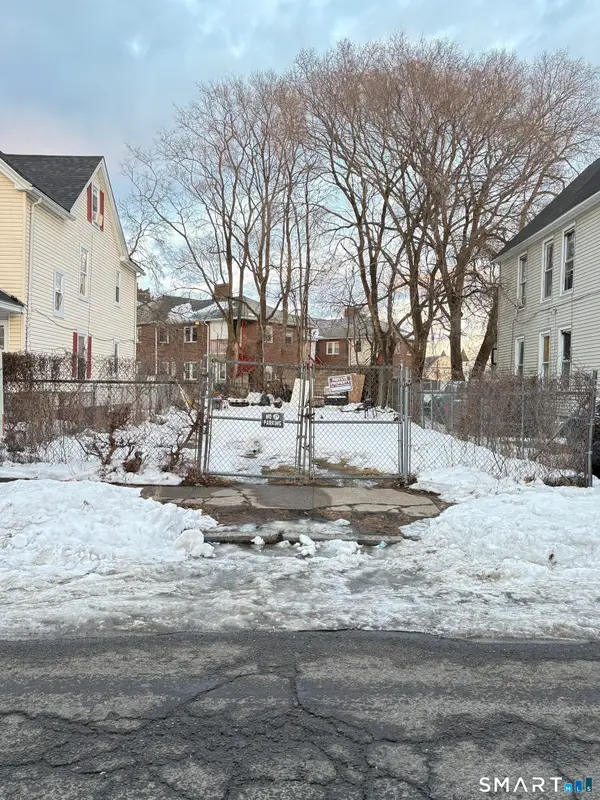 202 Hewitt Street, Bridgeport, CT 06607