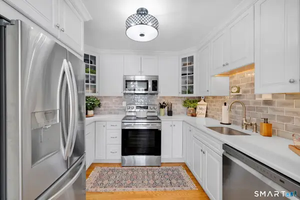 78 Landing Circle #78, Suffield, CT 06078