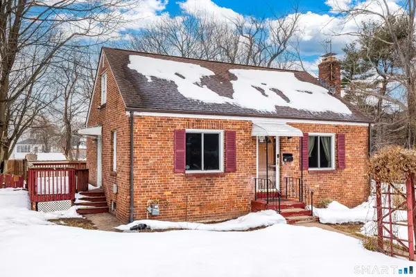 15 Upton Street, Windsor, CT 06095