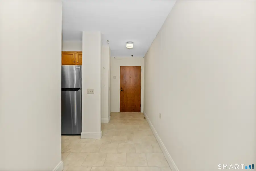 51 Schuyler Avenue #APT 7E, Stamford, CT 06902 - #3